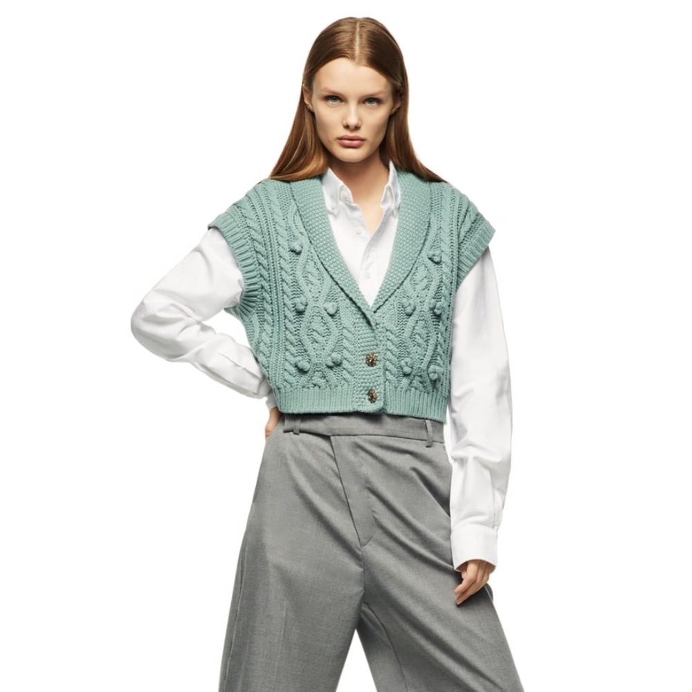 Zara cable knit vest with jewel buttons - Picture 4 of 10